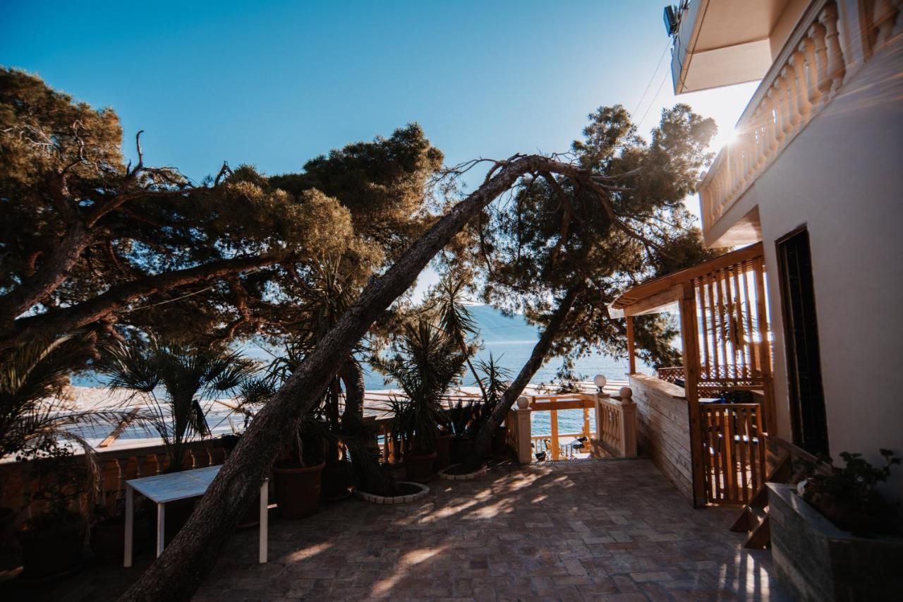 Inn Hotel Kaninë Kültér fotó