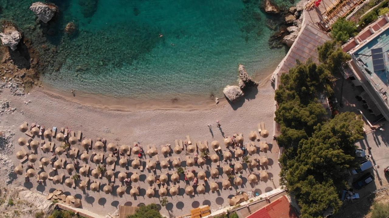 Inn Hotel Kaninë Kültér fotó