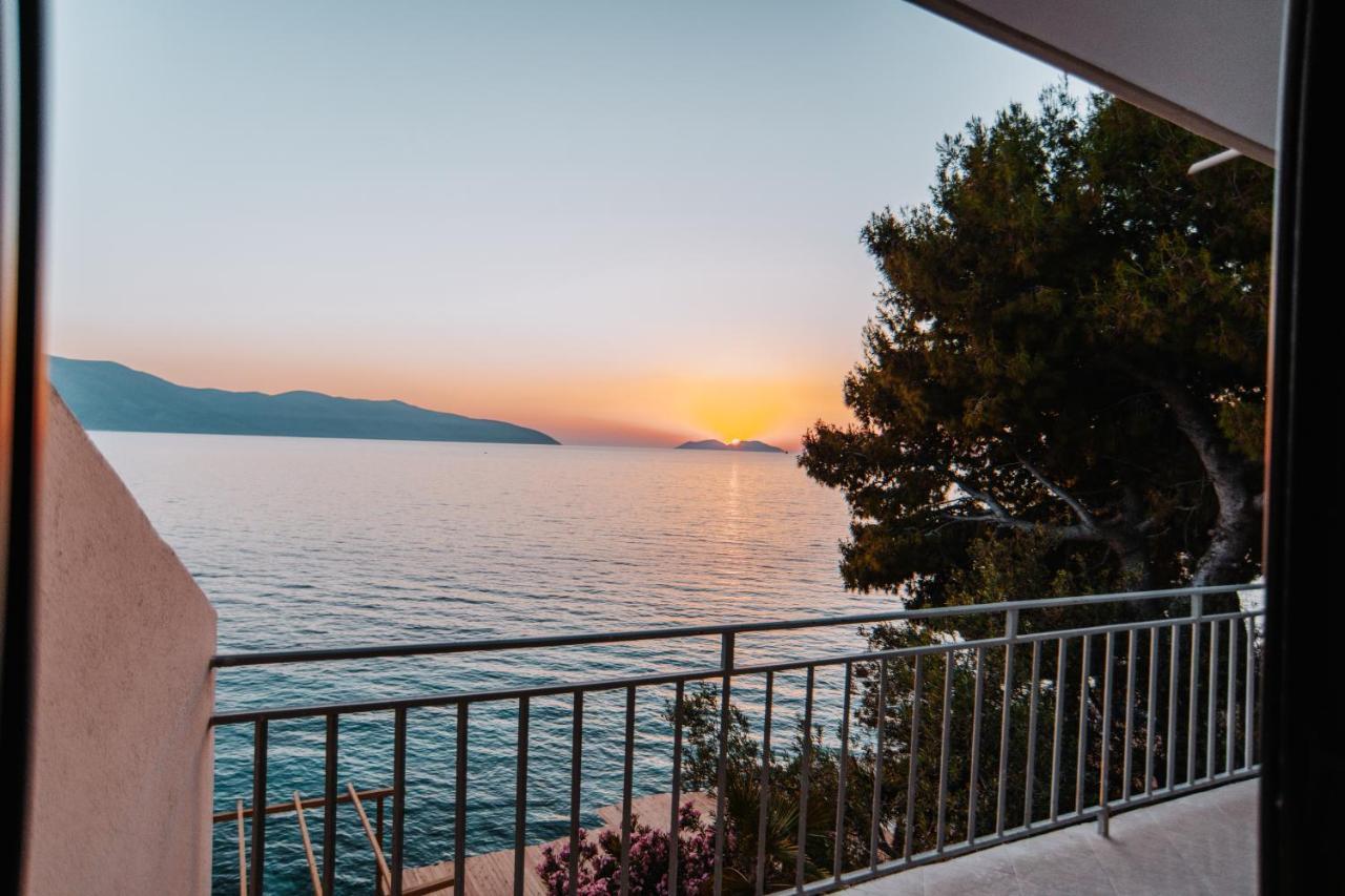 Inn Hotel Kaninë Kültér fotó